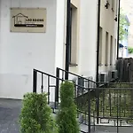 Hotel Leo *