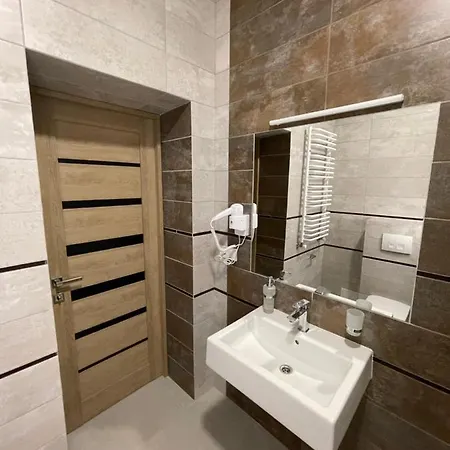 Hotel Leo Lviv