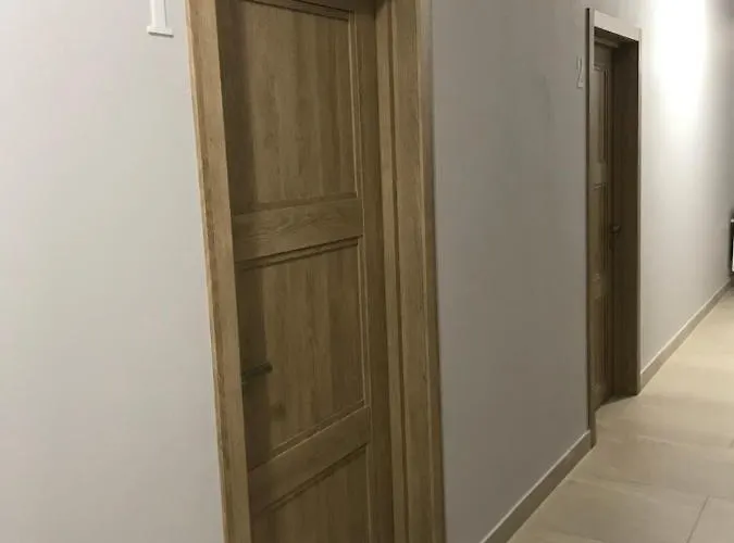 Leo מלון לבוב