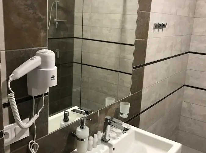 فندق Leo إلفيف